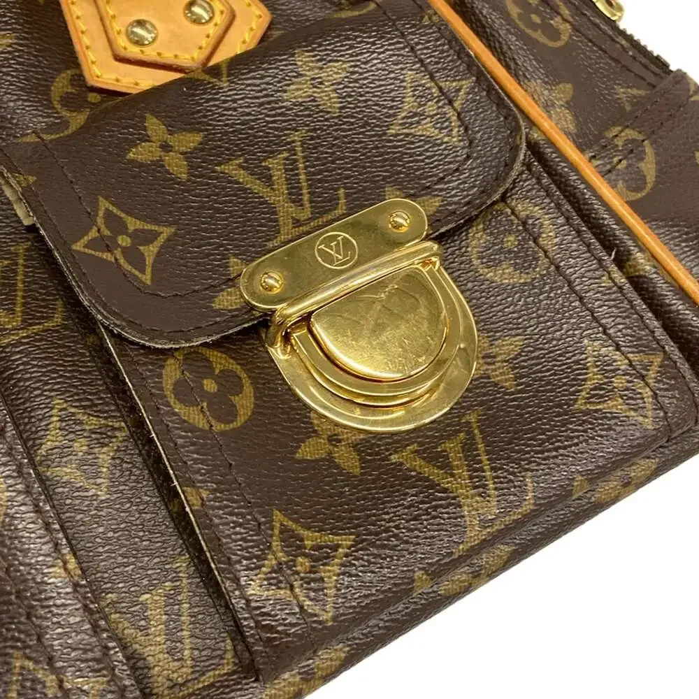 Louis Vuitton Manhattan PM Monogram Handbag M40026